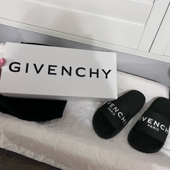 Givenchy Slides - Picture 1 of 9